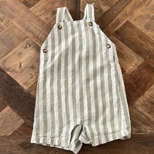 Light weight sunsuit/romper/Jon Jon